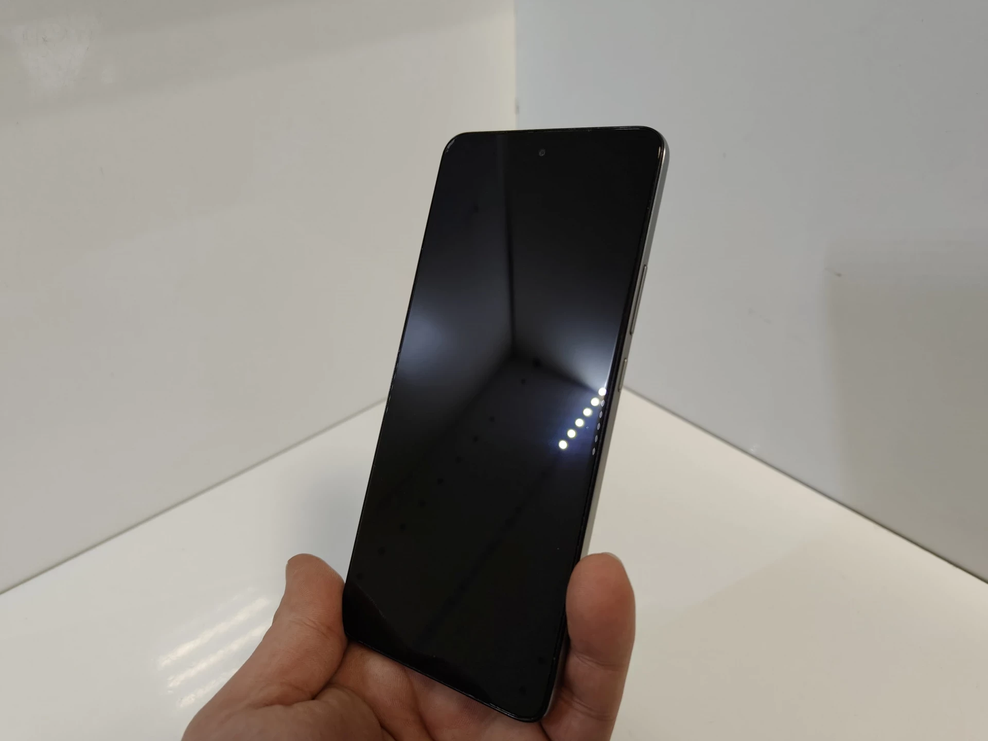 motorola-edge-30-8128gb-opis-przekatna-ekranu-650