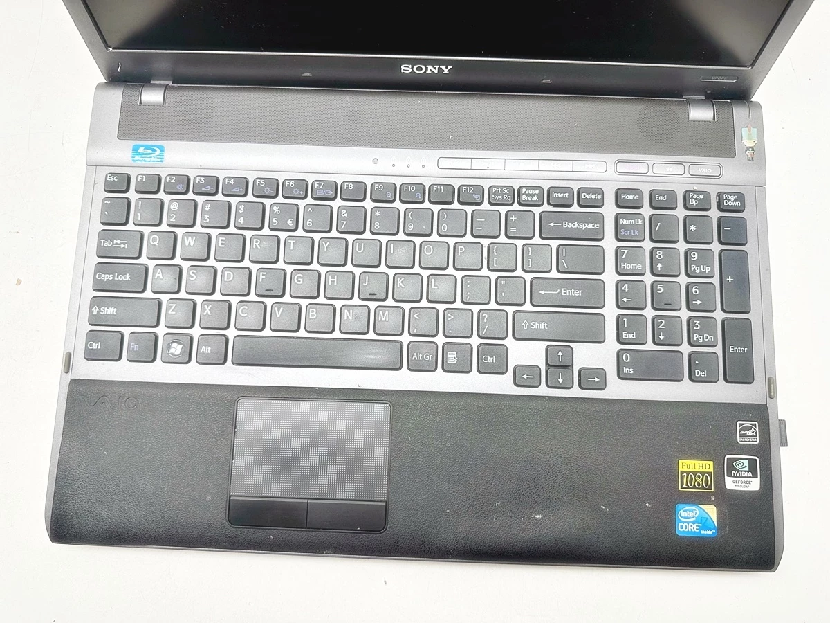 laptop-sony-vaio-i7-rozmazany-ekran-przekatna-ekranu-156