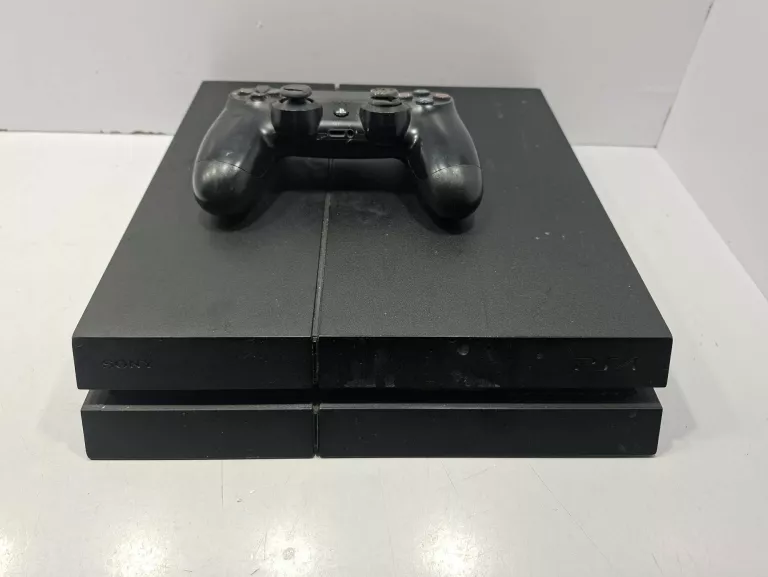 KONSOLA PS4 FAT + PAD