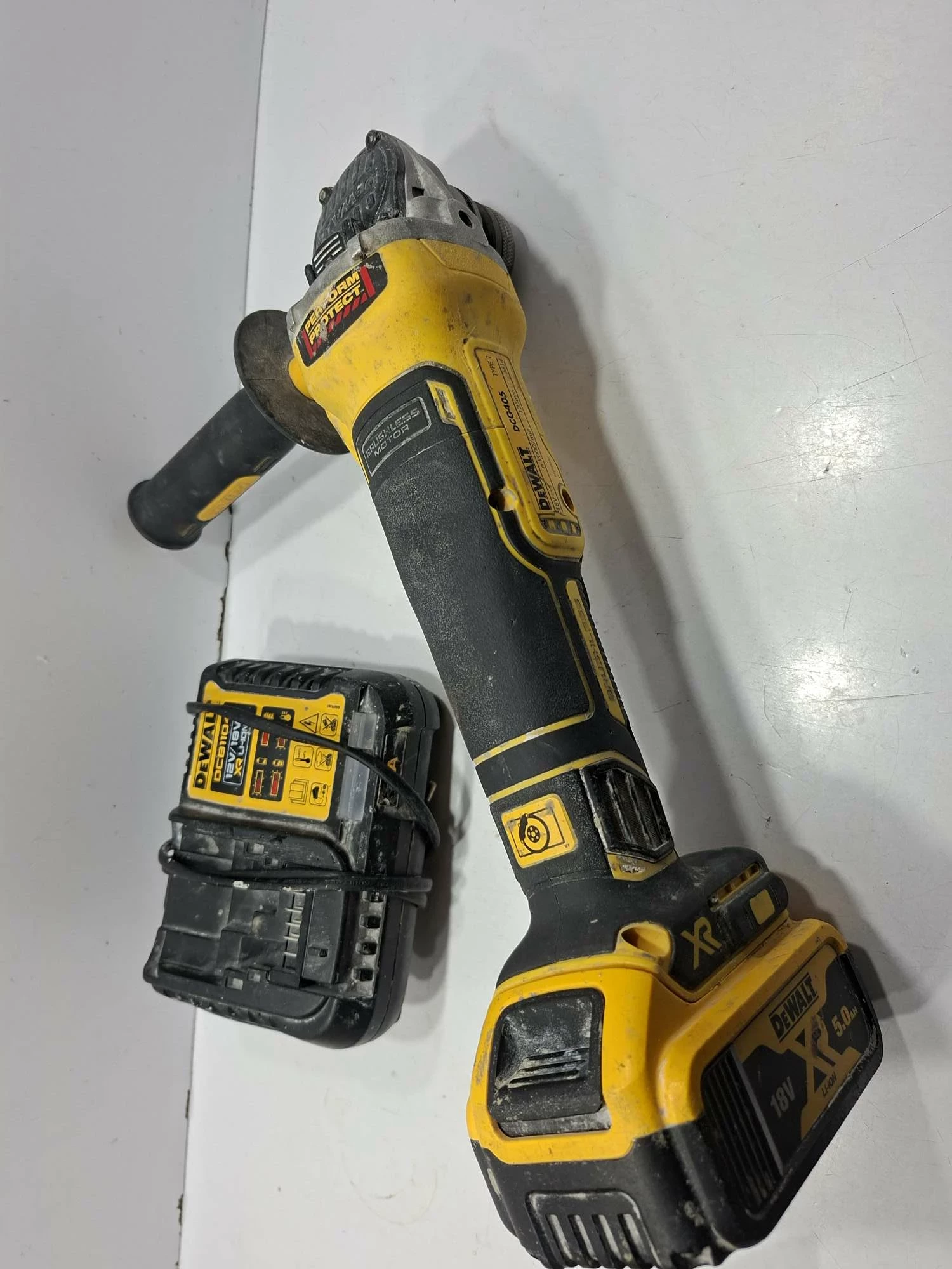 szlifierka-dewalt-dcg405-lad-bielska-45-plock