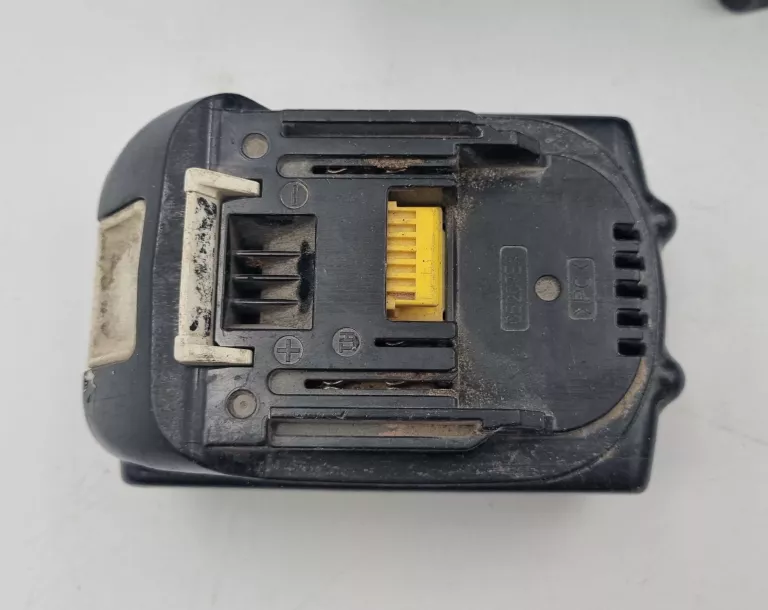 WYRZYNARKA MAKITA DJV181 + AKU 3.0 18V