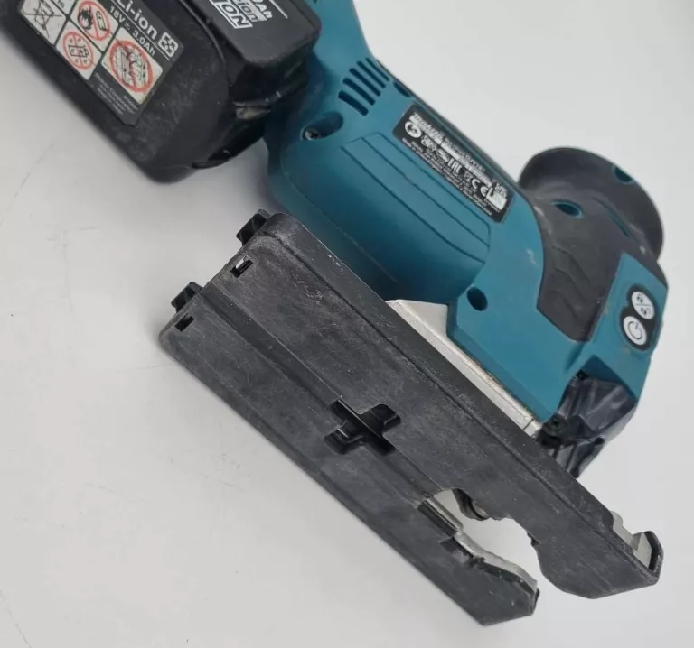WYRZYNARKA MAKITA DJV181 + AKU 3.0 18V