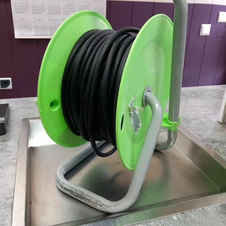 przedluzacz-bebnowy-acar-25m-dlugosc-kabla-2500