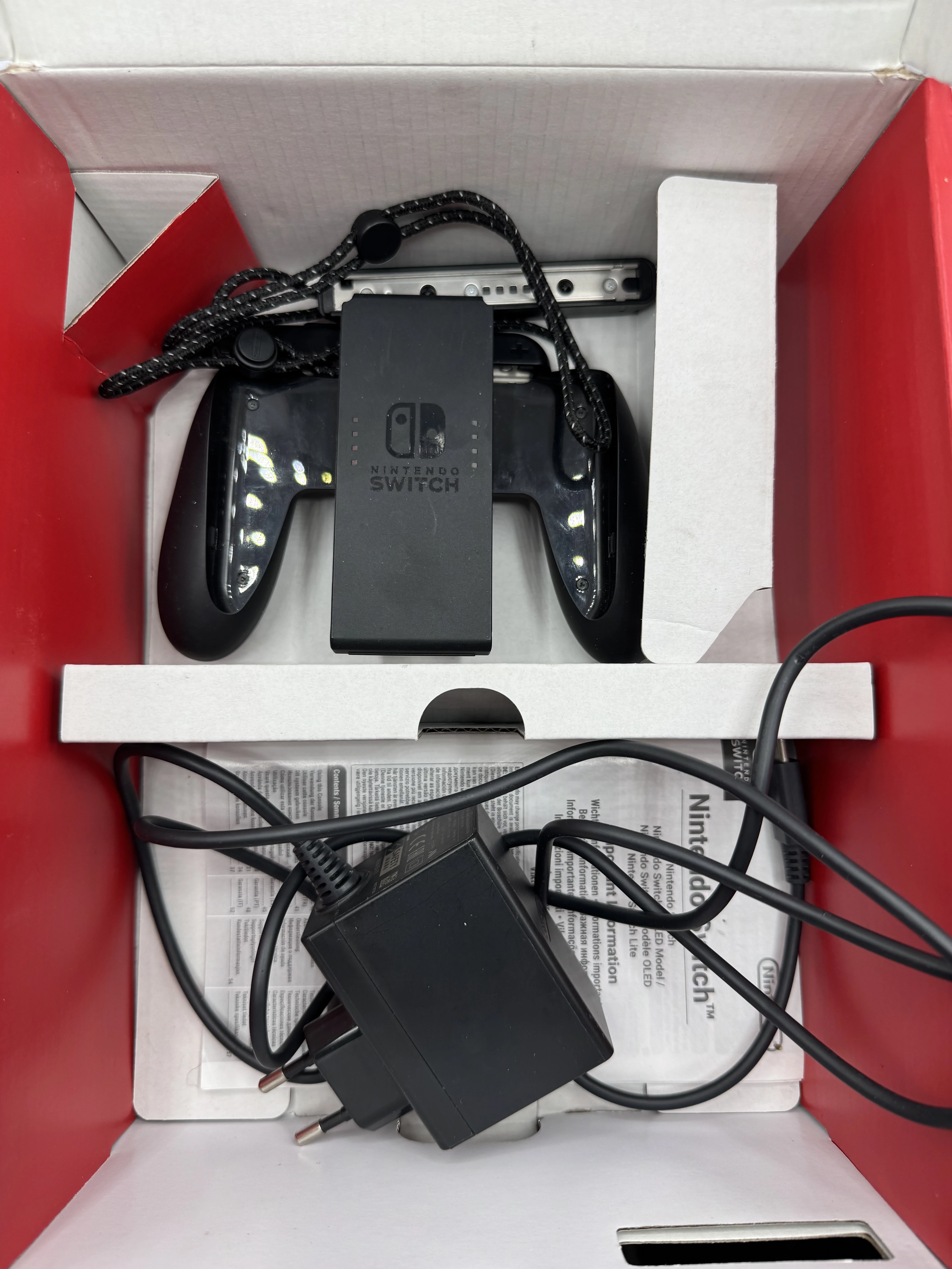 konsola-nintendo-switch-oled-pokrowiec-gra-wersja-247707-1146349