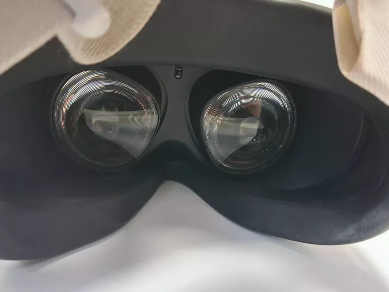 gogle-oculus-quest-2-128gb-komplet-stan-11323-2