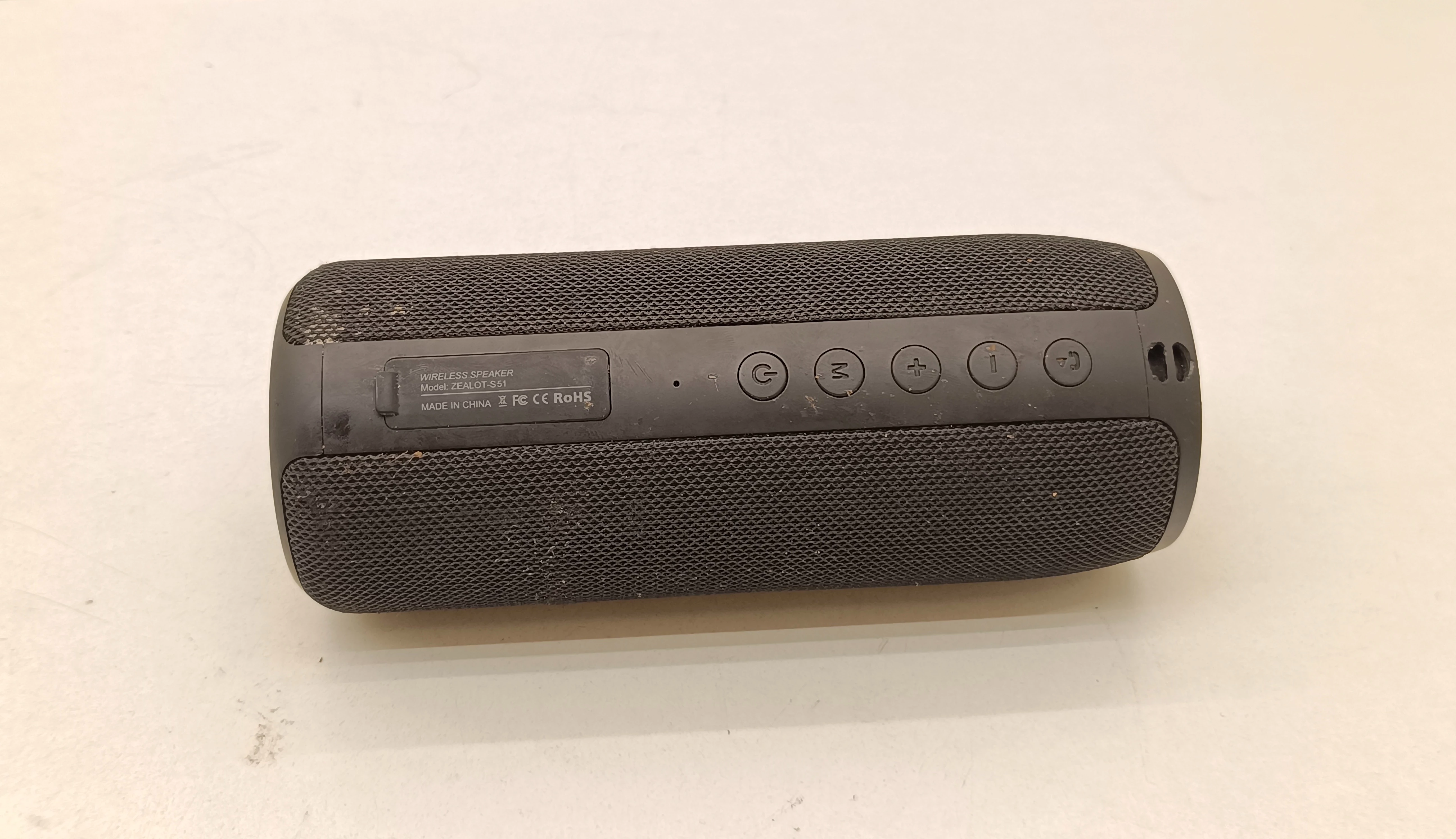 glosnik-bluetooth-zealot-s51-tws-aux-microsd-polaczenia-mikrofon-1800ma-ean-gtin-6925284231015