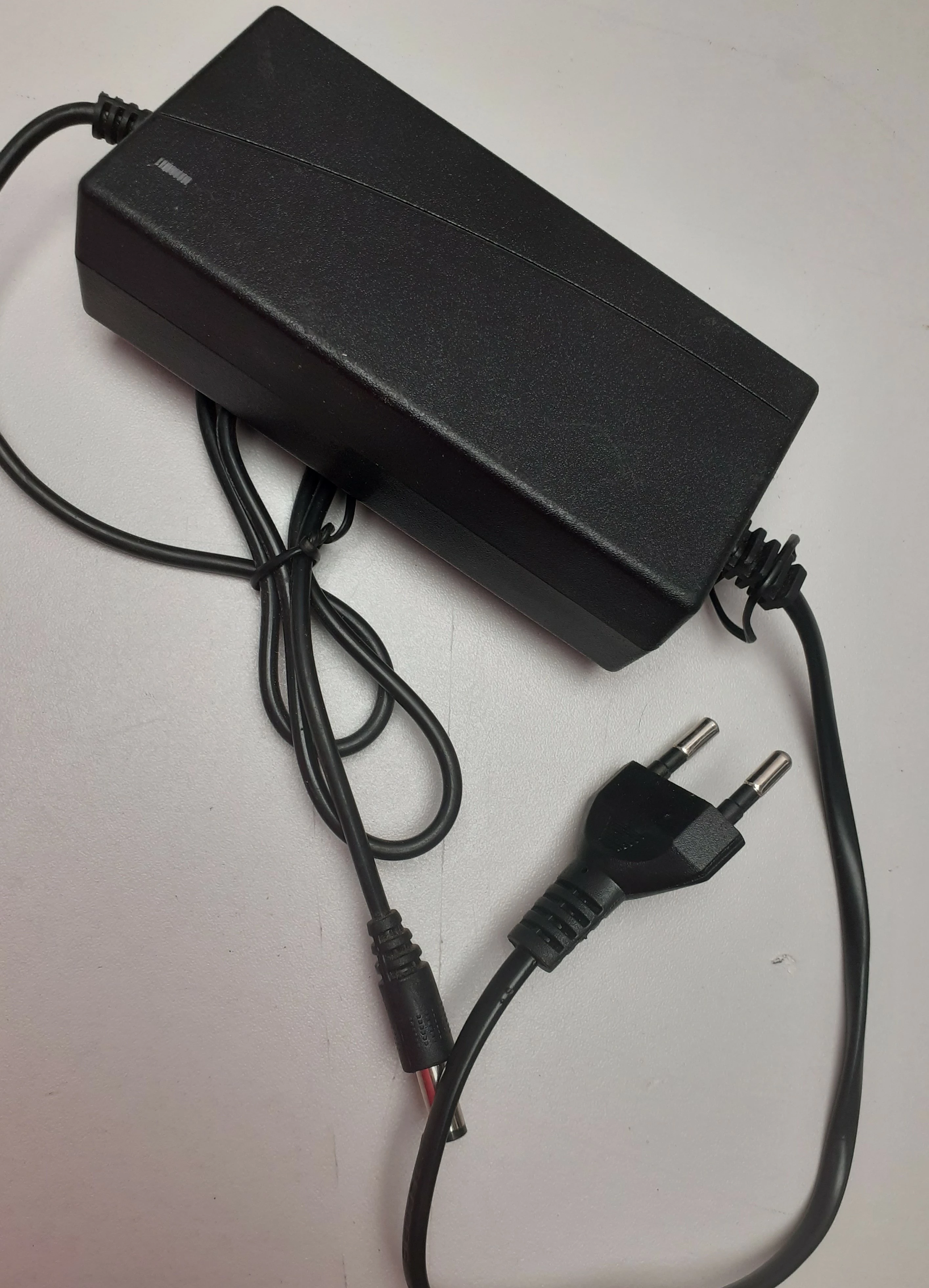 szlifierka-bl-motors-aku-i-ladowarka-rodzaj-zasilania-128529-1