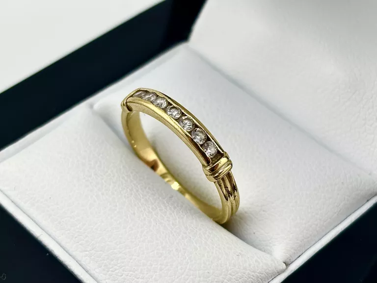 ATRAKCYJNY ZŁOTY PIERŚCIONEK 2,18 G PR.585 14K R.16