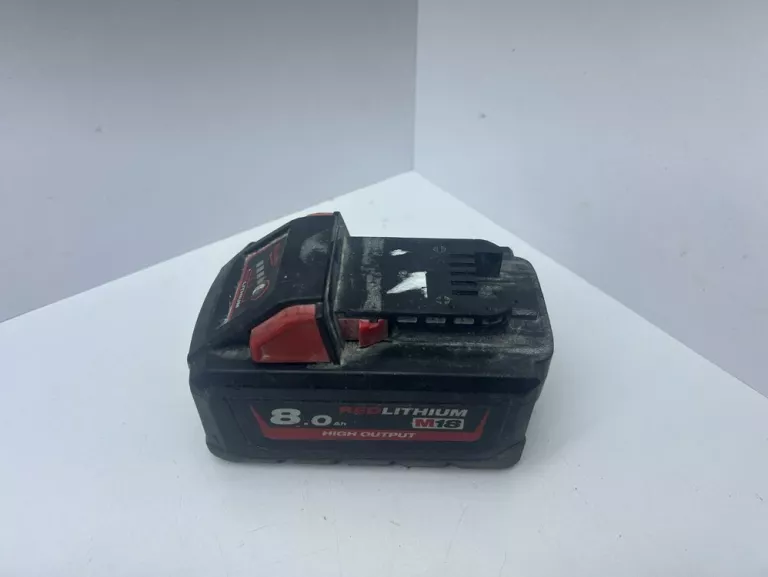 MILWAUKEE AKUMULATOR M18HB8 18V 8.0 AH