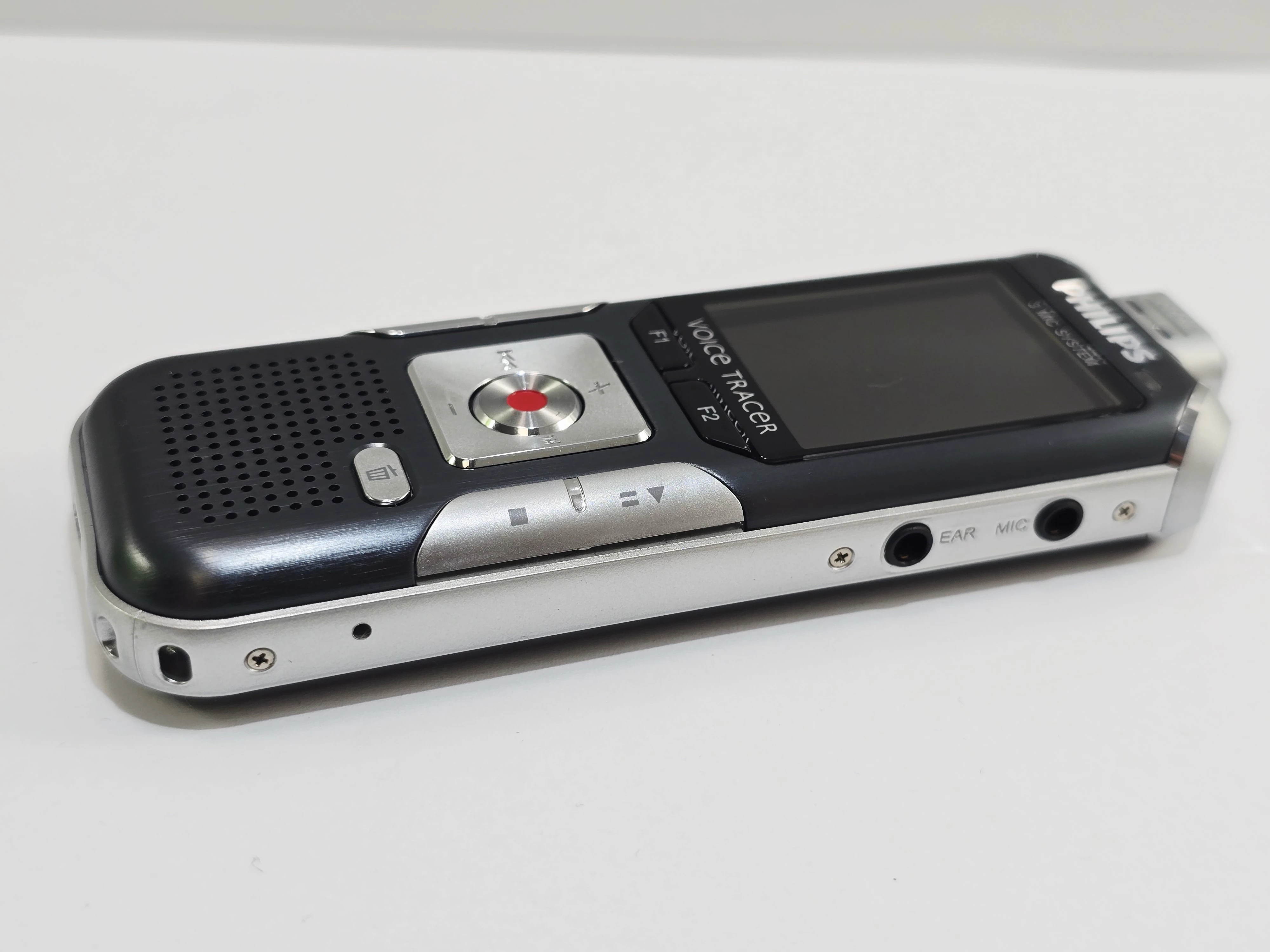 dyktafon-philips-dvt-model-dvt711000