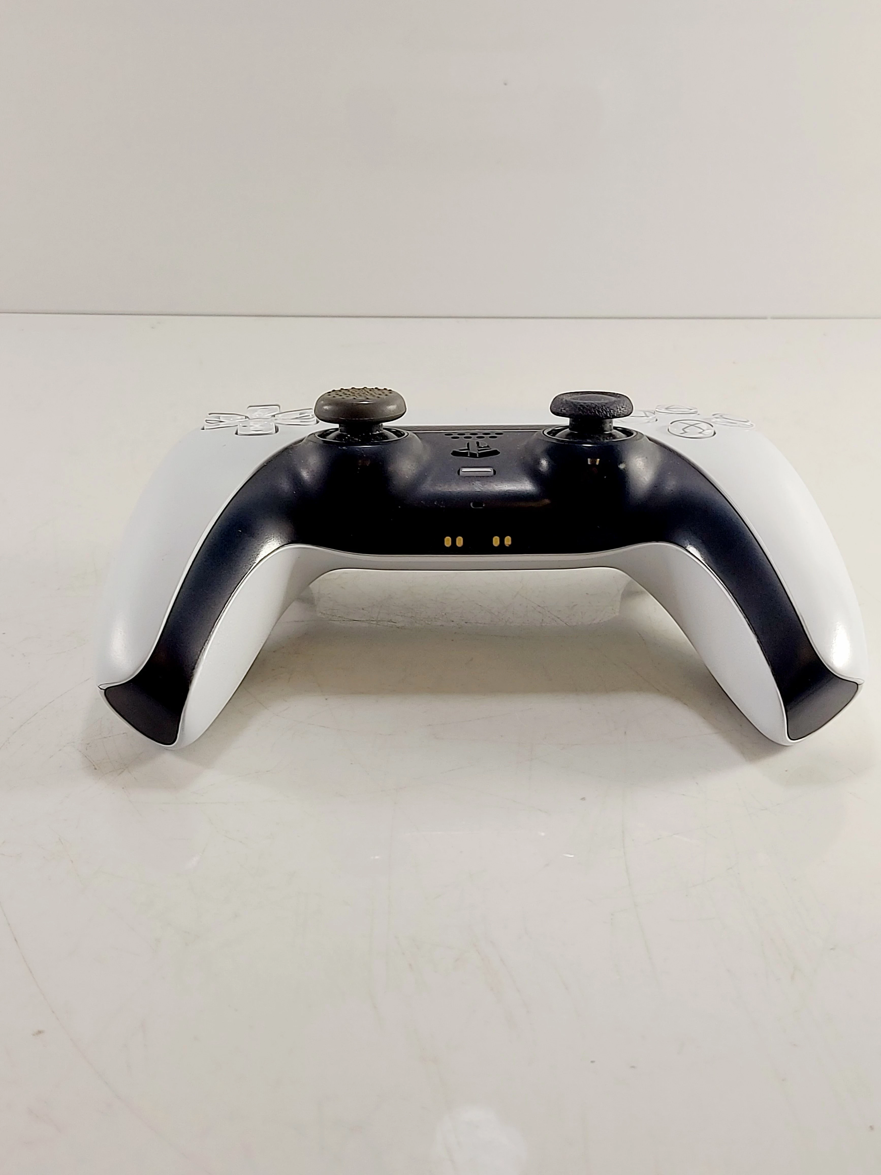 kontroler-bezprzewodowy-pad-ps5-sony-dualsense-cfi-zct1w-bialy-ean-gtin-711719399506