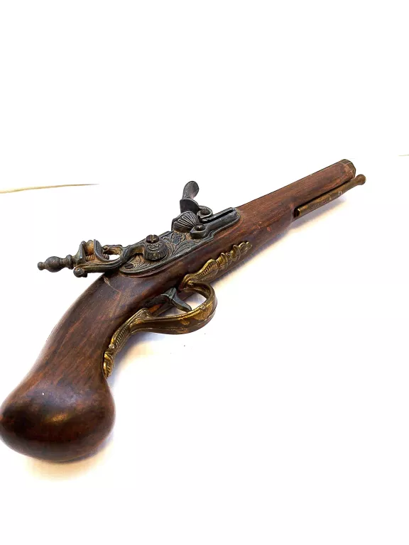 PISTOLET SKAŁKOWY PIRACKI