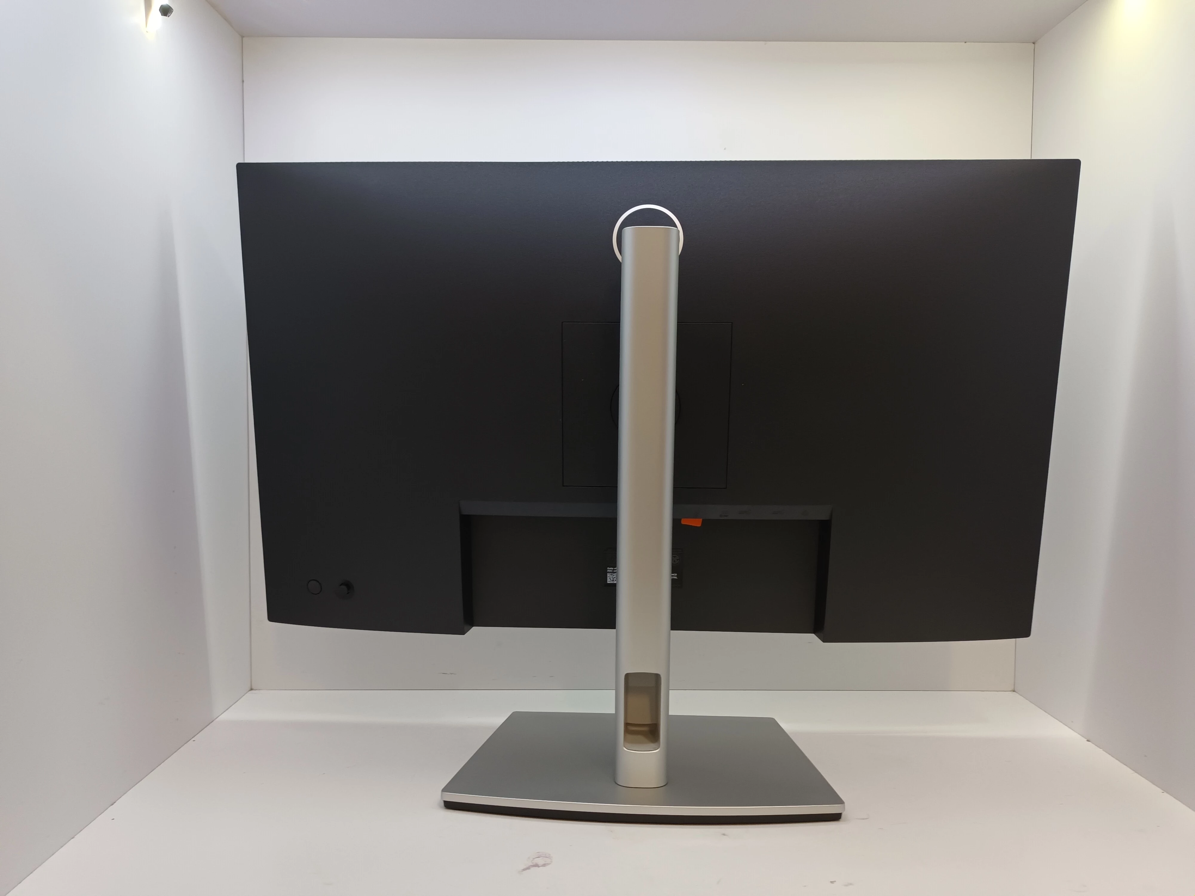 monitor-dell-27-p2723de-okablowanie-stan-11323-2