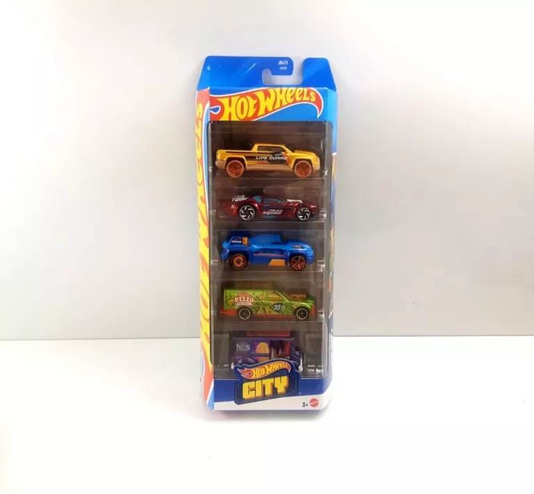 SAMOCHODZIKI  HOT WHEELS 5 PACK