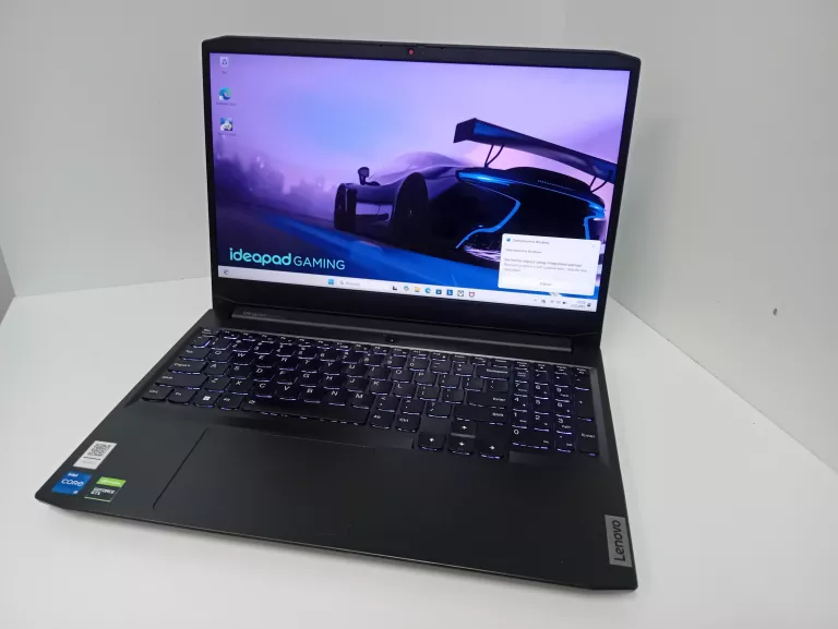 LAPTOP LENOVO IDEAPAD GAMING 3 15IHU6  I5/8 GB/512 GB