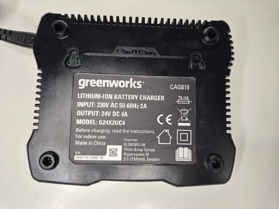 ladowarka-dual-greenworks-24v-cag819-g24x2uc4-podwojna-stan-11323-2