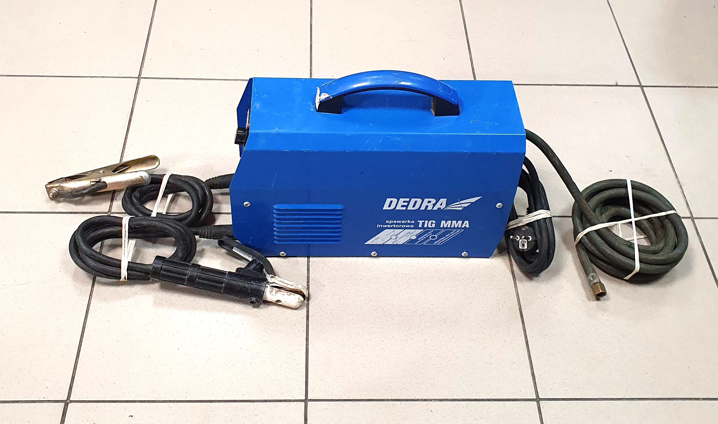 spawarka-inwertorowa-tig-mma-200a-230-v-dedra-desti202-czas-cyklu-pracy-6000