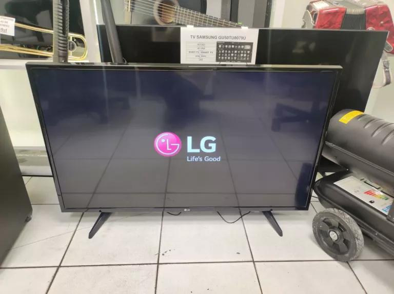 TELEWIZOR 43 CALE LG LG43LJ515V + PILOT