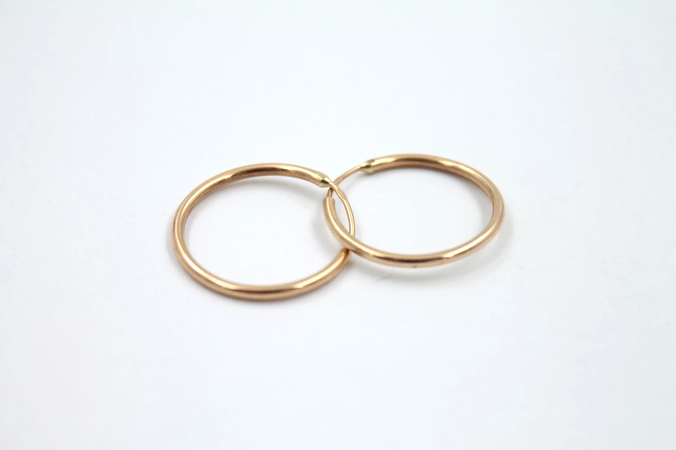 sliczne-zlote-kolczyki-585-sr-2cm-stan-11323-2