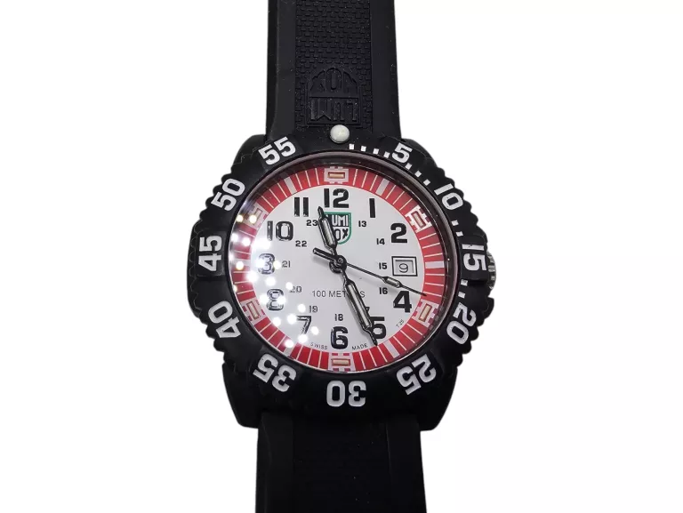 zegarek-luminox-series-2050-material-paska-129219-3