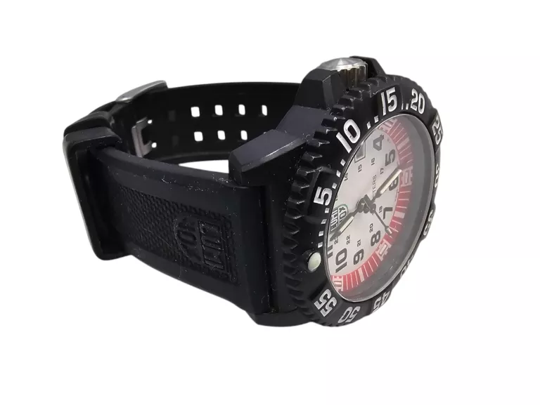 zegarek-luminox-series-2050-rodzaj-129220-1