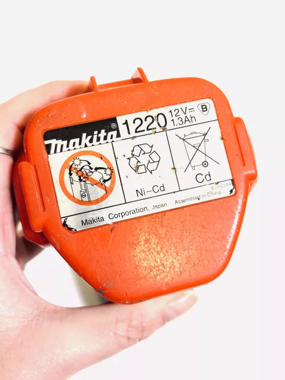 WKRĘTARKA MAKITA 6227D 12V Z AKUMULATOREM I ŁADOWARKĄ
