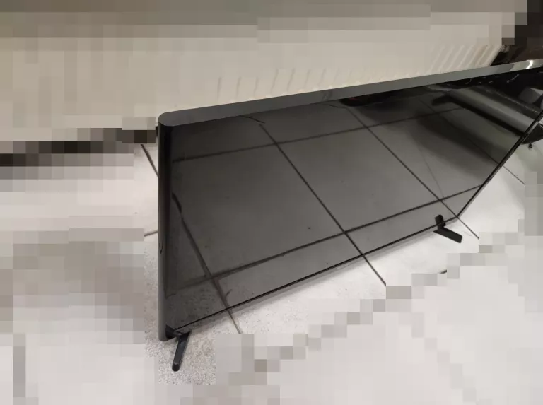 TV SAMSUNG UE32J4000AW + PILOT