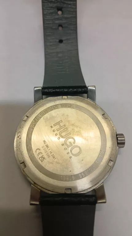 ZEGAREK HUGO