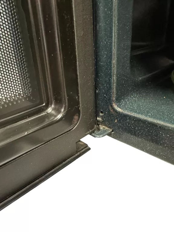 KUCHENKA MIKROFALOWA SAMSUNG GE83X