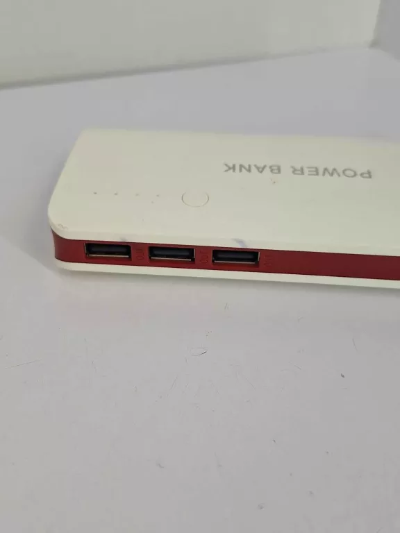 POWERBANK BEZ NAZWY 10000