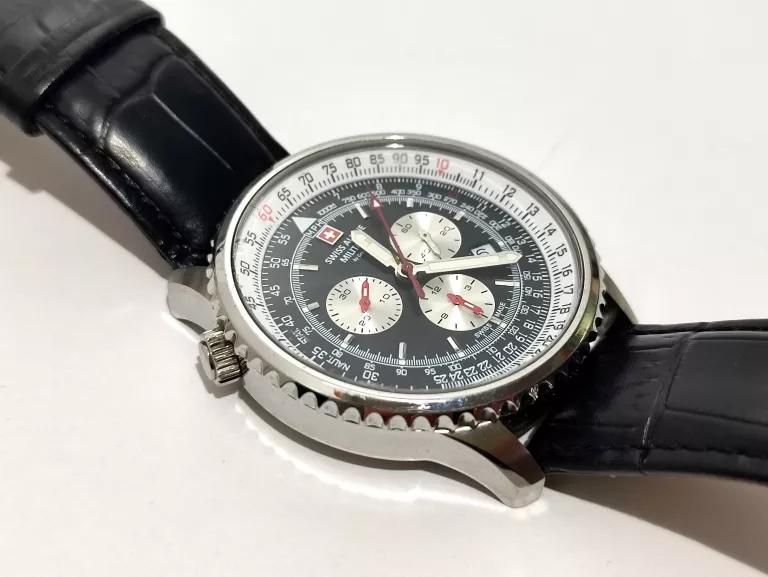 ZEGAREK MĘSKI SWISS ALPINE MILITARY 7078.9DT B/N