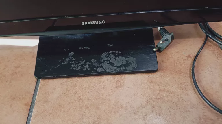 TELEWIZOR SAMSUNG UE19H4000AW