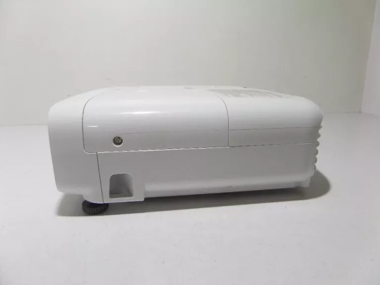 PROJEKTOR EPSON EH-TW750
