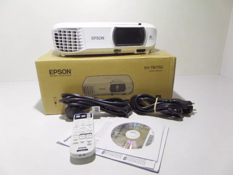 PROJEKTOR EPSON EH-TW750