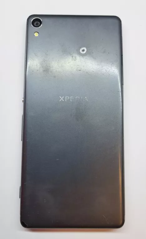 TELEFON SONY F3111 PRZEBARWIENIA NA WYŚWIETLACZU