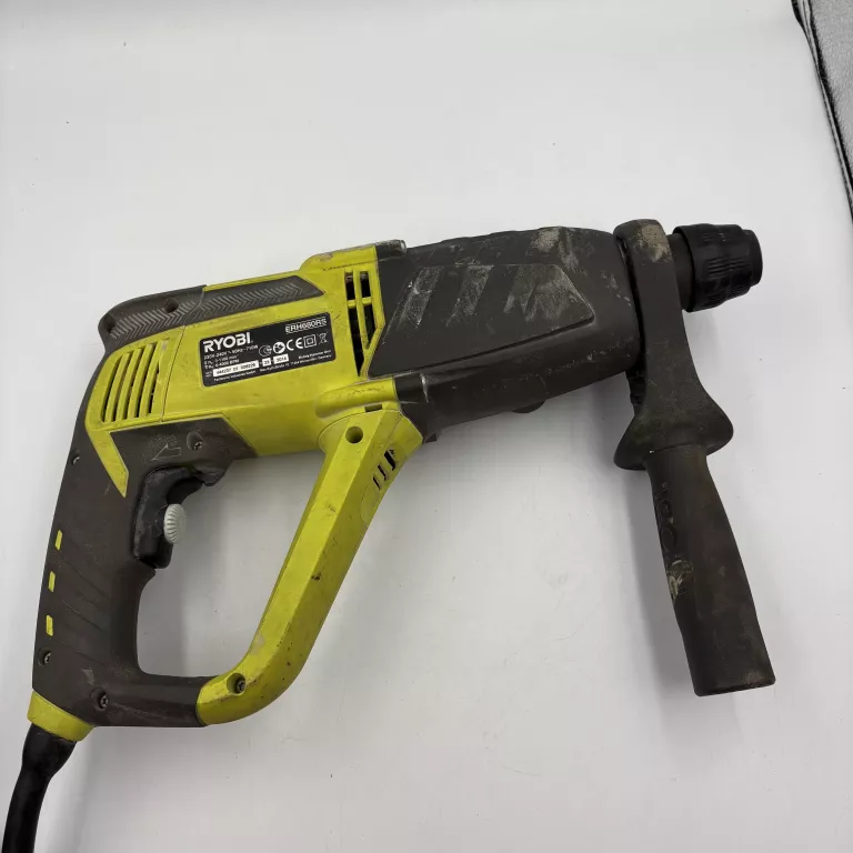 MŁOTOWIERTARKA RYOBI SDS PLUS ERH680RS