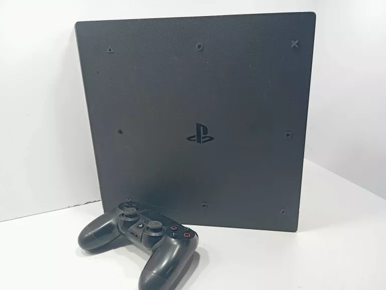 KONSOLA PS4 PRO