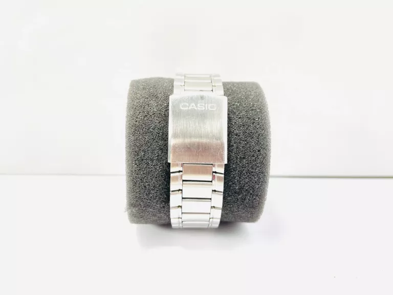 ZEGAREK CASIO 1332