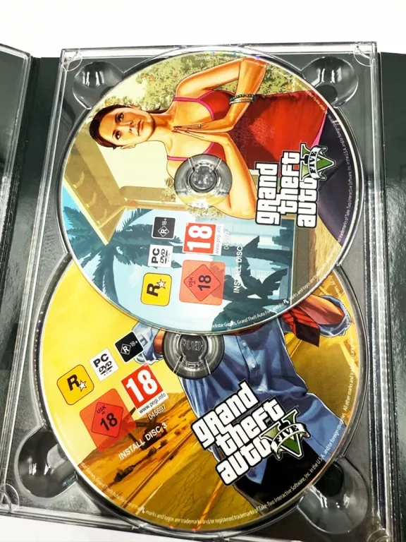 GRAND THEFT AUTO V GTA PREMIEROWE BOX PL PC