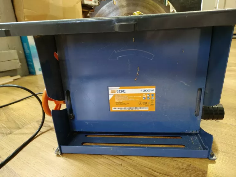 pila-stolowa-1300-w-210-mm-dexter-power-marka-248811-989509