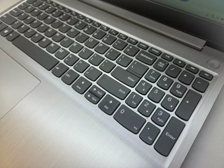 LAPTOP LENOVO IDEAPAD 3 15ADA05 81W1