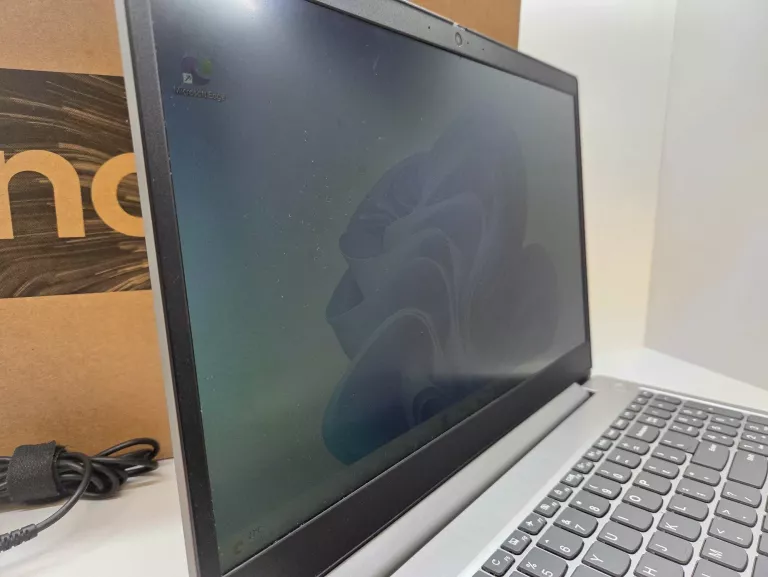 LAPTOP LENOVO IDEAPAD 3 15ADA05 81W1