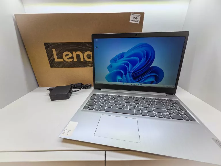 LAPTOP LENOVO IDEAPAD 3 15ADA05 81W1