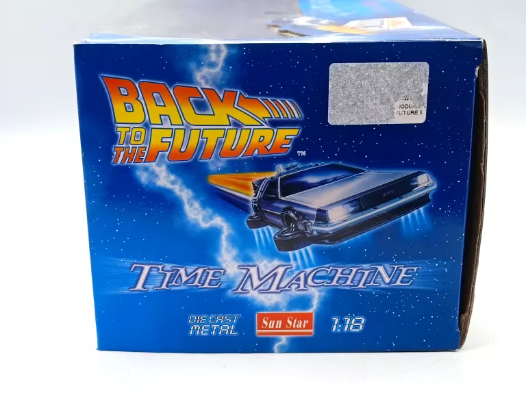 SUN STAR BACK TO THE FUTURE II 1:18 DELOREAN