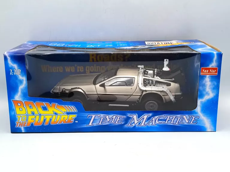 SUN STAR BACK TO THE FUTURE II 1:18 DELOREAN