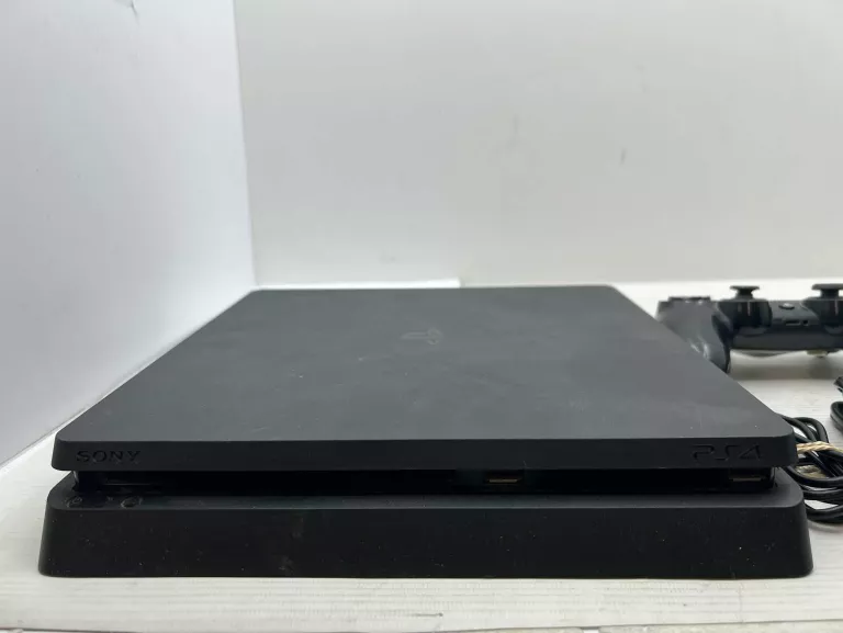 KONSOLA PS4 SLIM PAD + OKABLOWANIE