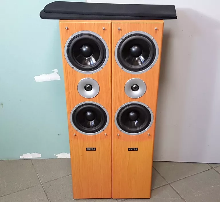 KINO DOMOWE AMPLITUNER AKIRA BK-166 + GŁOŚNIKI AKIRA GW-26B