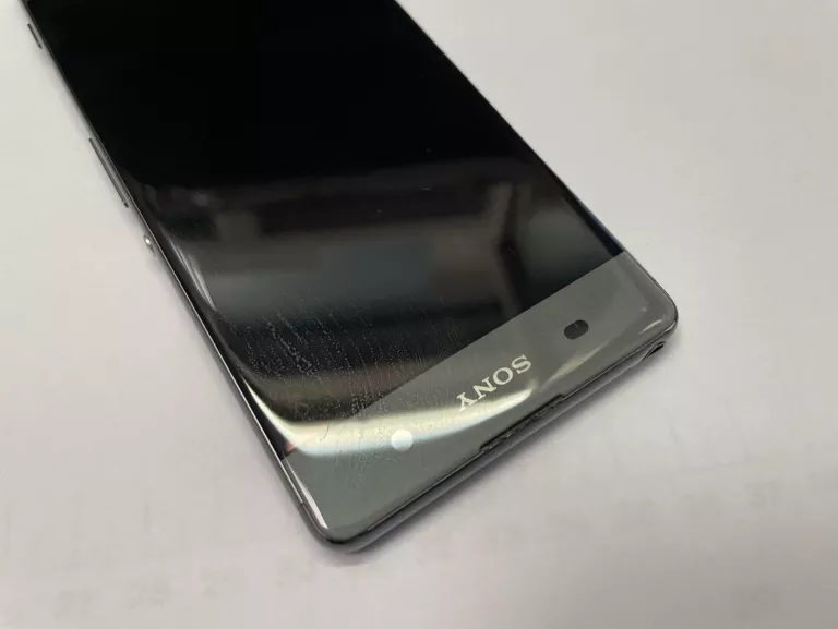 TELEFON SONY XPERIA XA