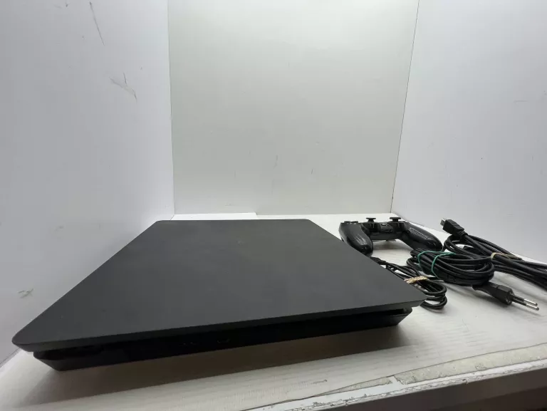 KONSOLA PS4 SLIM PAD + OKABLOWANIE