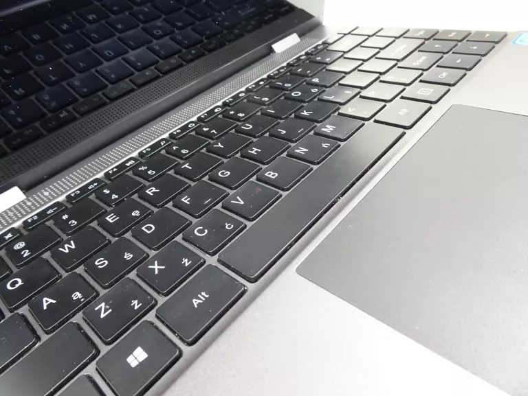 LAPTOP TECHBITE ARC 13.3 SLIM 128GB + ZASILACZ